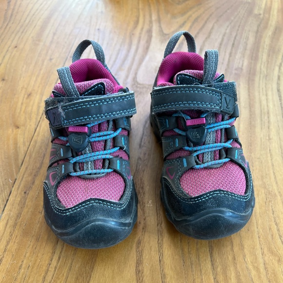 Keen Oakridge Lowtop WP size children’s 8 - Picture 1 of 7